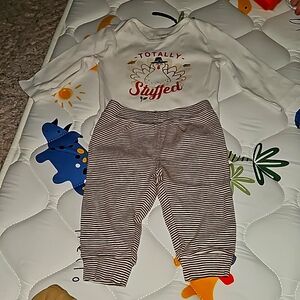 6 month Thanksgiving themed 2 peice